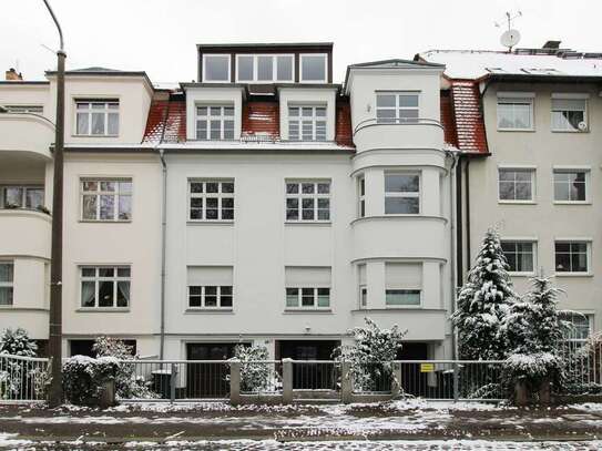 Leipzig - Traumhafte Stadtvilla in Bestlage: Direkt am Rosental mit viel Platz und großem Garten!