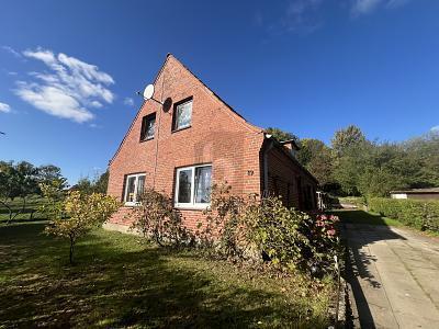 Bergenhusen - GEMÜTLICHES WOHNEN IN FELDRANDLAGE