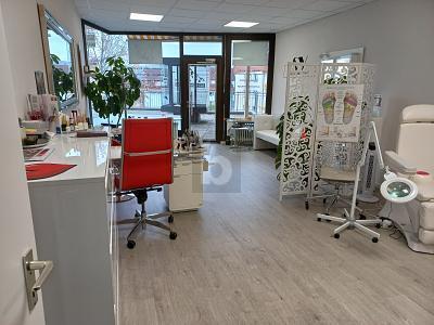 Niedernhausen - HOCHWERTIG RENOVIERT: STUDIO, BÜRO, LADEN, PRAXIS