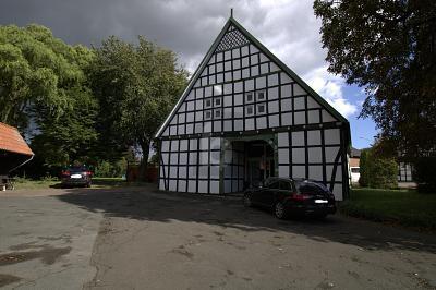 Lübbecke - 25.000 P. A., ZU 4 VERMIETET, 4 CARPORT-STELLPLÄTZE