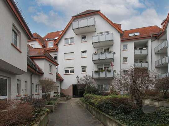 Leimen - 5-Zi.-Maisonettewhg. mit 2 BALKONEN, 2 BÄDER, TIEFGARAGENSTELLPLATZ