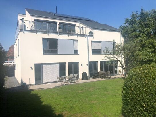 Burgwedel - 4 Zi. DHH mit GartenCarport, 142 m²-ruhige Hinterlage