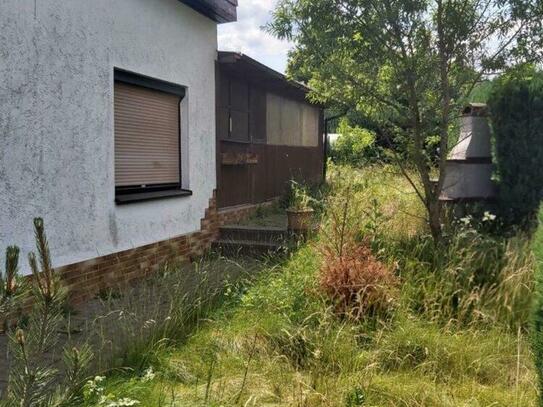 Pößneck - Massiver Wochenendbungalow in super Lage