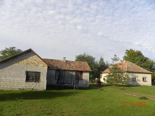 Kelebia - In Süd-Ungarn 100 m2 Bauernhof mit Sonnenkollektor