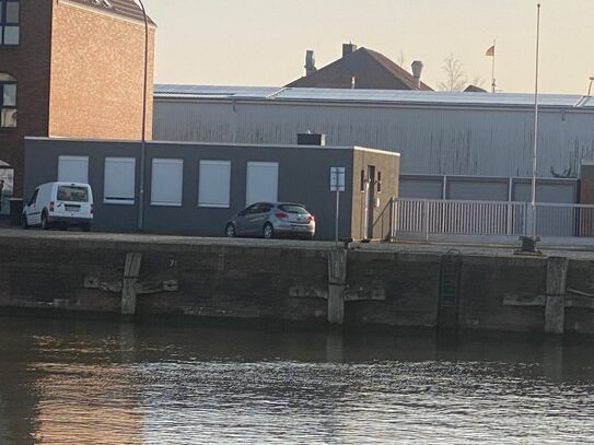 Bremerhaven - Frei stehendes BüroPraxis am Wasser in bester Lage im Fischereihafen