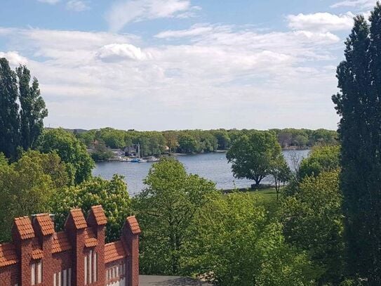 Berlin - Atemberaubender Wasserblick und 50m² Dachterrasse