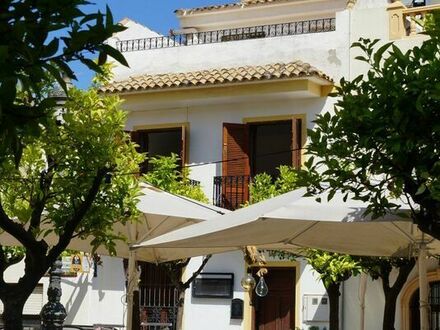 CALPE - Großes Stadthaus in hervorragender Lage am Altstadtplatz