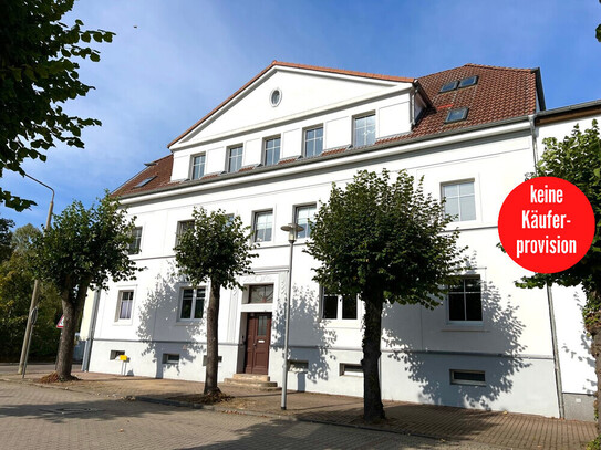 Ueckermünde - HORN IMMOBILIEN ++ RESERVIERT! Mehrfamilienhaus im Zentrum von Ueckermünde -vermietet-