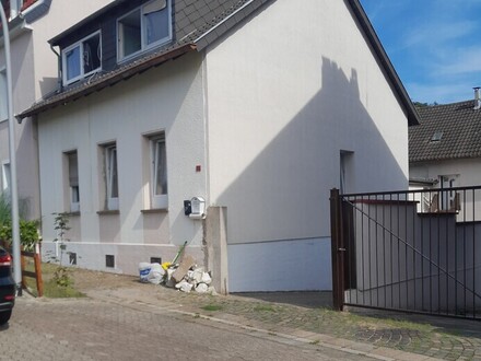 Saarbrücken - Mehrfamilienhaus in ruhiger Sackgasse