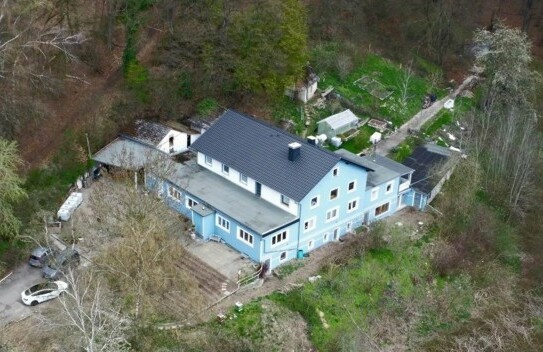 Porta Westfalica - Villa mit 2 Wohnungen