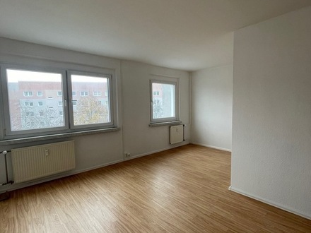 Leipzig - Wohnungspaket bestehend aus zwei sofort bezugsfreien 1-Zimmerwohnungen in Leipzig-Grünau