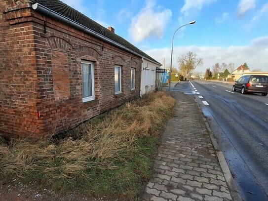 Demmin - Doppelhaus mit großem Grundstück in Randow bei Demmin