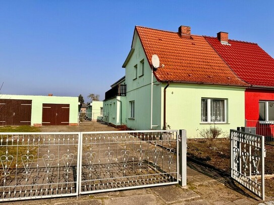 Friedland - HORN IMMOBILIEN ++ Friedland (Meckl.) Haus mit viel Platz und großem Grundstück, sanierungsbedürftig