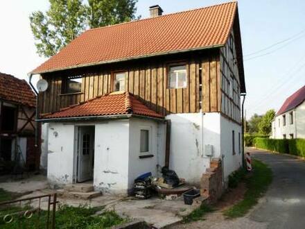 Nohra - teilrestauriertes Haus in einem ruhige Bereich des Ortes