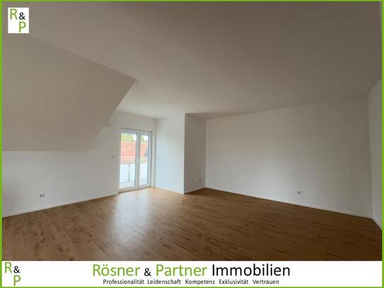 Hofheim - *Wallau! Neuwertige 4 Zi.-DG-Wohnung - gr. Balkon - ruhige Lage*