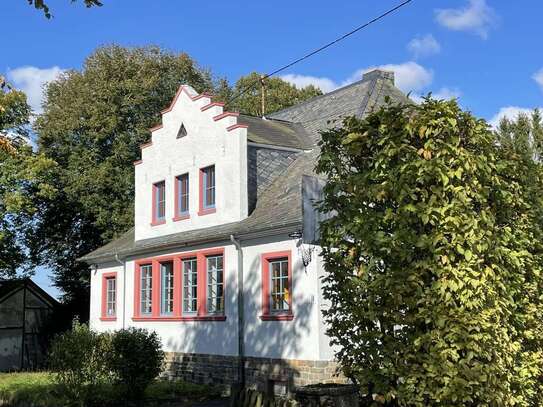 Winterspelt-Elcherath - Haus zum Kaufen in Winterspelt-Elcherath 439.000,00 ? 210 m²