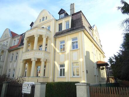 Naumburg (Saale) - schöne, große 4-Raum-Wohnung mit Balkon