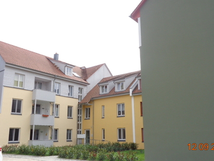 Naumburg (Saale) - 2-Zimmer-Wohnung mit Wintergarten barrierefrei