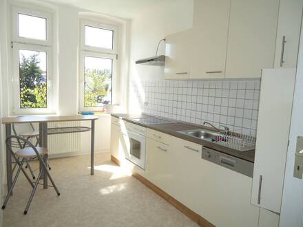 Sachsen-Anhalt - Naumburg (Saale) - 3-Raum-Wohnung im Erdgeschoss mit Einbauküche