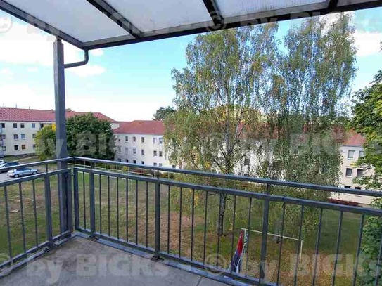 Suhl - Suhl-Leninring: 3 Raum Wohnung Suhl,sep.Küche,Wannenbad, Balkon (-;)