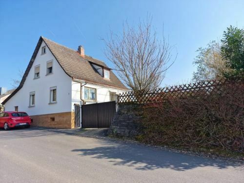 Eußenheim - Schnuffiges Einfamilienhaus mit geringen Nebenkosten in 97776 Eußenheim-Obersfeld zwischen Arnstein, Karlst…