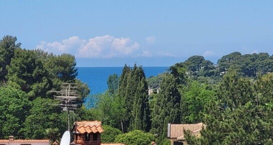 Rovinj - POREC 70m2 Apartment mit Meerblick und 250m vom Strand