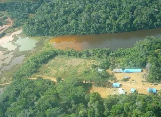 Para - Brasilien Grossgrund-Besitz 10000ha Gold-Mine