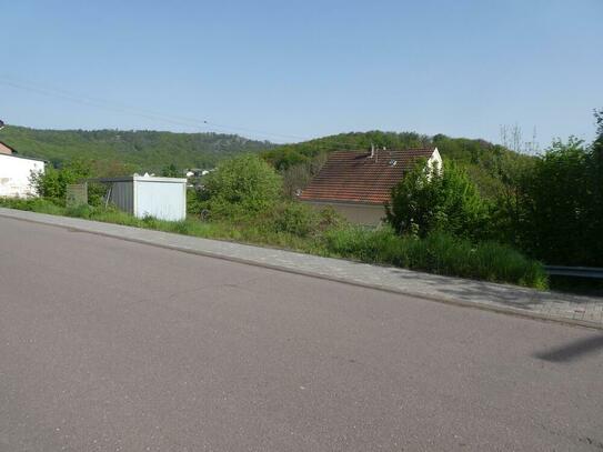 Taben-Rodt - Baugrundstück für Ein- oder Mehrfamilienhaus mit schöner Weitsicht in Taben-Rodt bei Saarburg