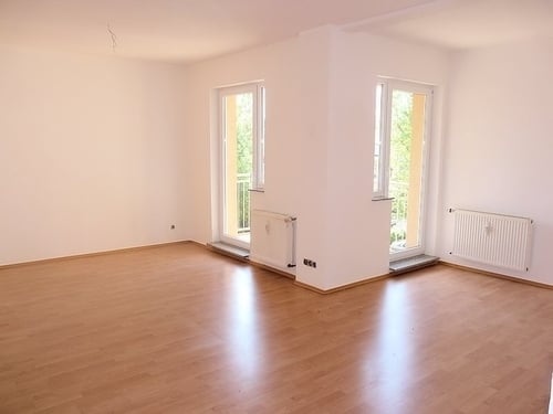 WAHREN + 3 RAUM WOHNUNG + BALKON + EINBAUKÜCHE + GÄSTE WC