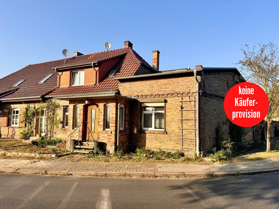 Jatznick/ Blumenhagen - HORN IMMOBILIEN ++ Einfamilienhaus mit Einliegerwohnung bei Pasewalk mit großem Grundstück