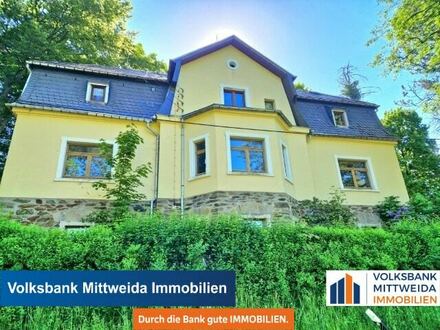 Schlettau - Teilsanierte Gründerzeit-Villa mit 4 Wohneinheiten auf großzügigem Grundstück!