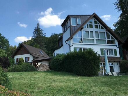 Saalfelder Höhe - exclusives Wohnhaus mit Fernblick und einer großen sep. Ferienwohnung