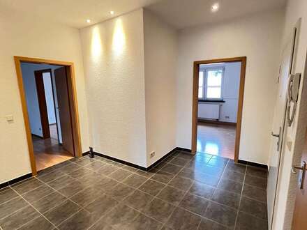 Kahla - Große 91m², 4 Zimmer Wohnung zu vermieten!