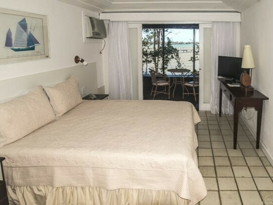 Buzios - Resort Hotel in Buzios mit 300 m Meerfront auf 32000 Grun