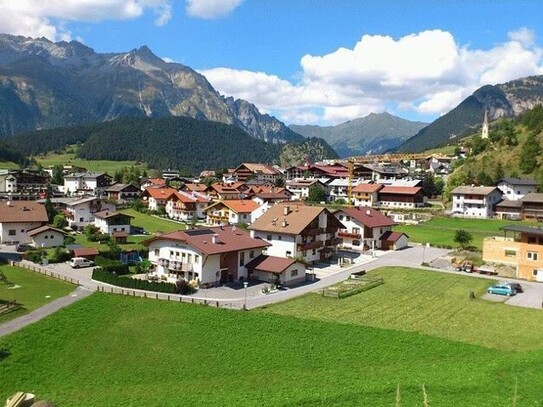 Champlan - Attika mit Fernsicht auf Berge in Wallis