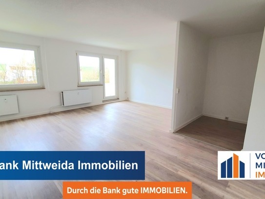 Mülsen - Frei ab 01.12.2024 - Sonnige 3-Raum-Wohnung mit Balkon und PKW-Stellplatz