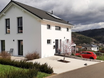 Adenau - AB IN DIE HOCHEIFEL, attraktives Haus zu haben.