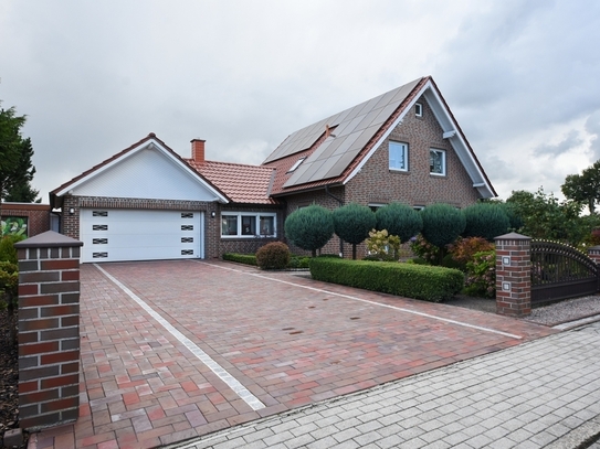 Papenburg - Traumhaus mit Pool auf großem Grundstück!