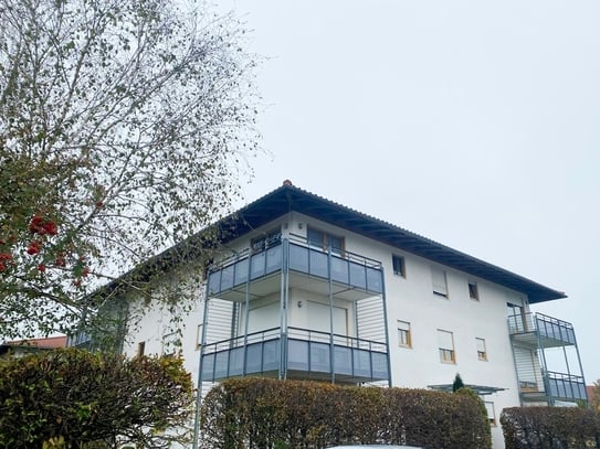 Jettingen-Scheppach - Helle, moderne 2.-Zi.-ETW mit großem, sonnigen Balkon in Jettingen-Scheppach