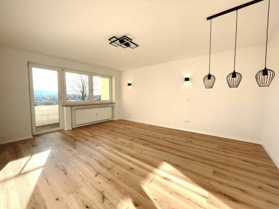 Landshut - Provisionsfrei* Neu renovierte 3 Zimmer Wohnung mit Balkon und Einzelgarage