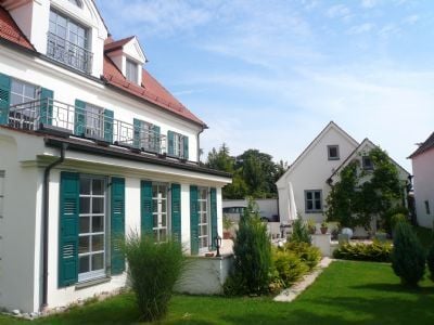 Lauingen - Historisches Stadthaus mit Bürotrakt und großem Garten