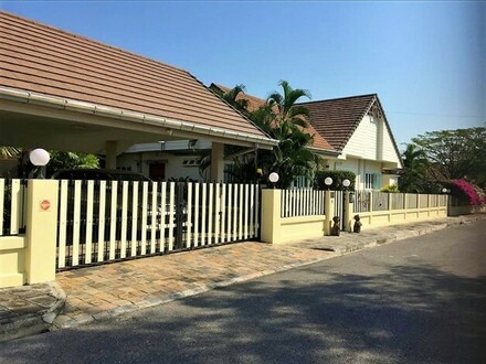 Hua Hin - Einzigartiges Haus mit separatem Gästebungalow in Hua Hin