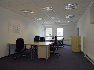 HELL AM WALLGRABEN-WEST IN VAIHINGEN