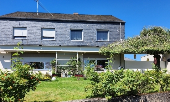 Beuren - Großzügiges Einfamilienhaus mit Wärmepumpe, Garten und Garage in ruhiger Lage von BeurenEifel