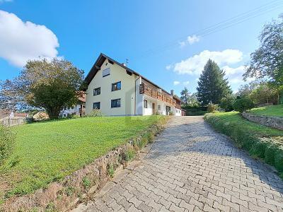 Langenneufnach - RICHTIG VIEL PLATZ FÜR ALLE + BALKON + GARTEN