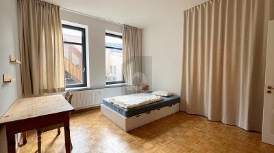 Kiel - HOCHWERTIG SANIERTE ALTBAUWOHNUNG MIT ATELIER