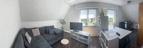 Schöne 2 Zimmer-DG-Wohnung - 650,00 EUR Kaltmiete, ca.54,00 m² Wohnfläche