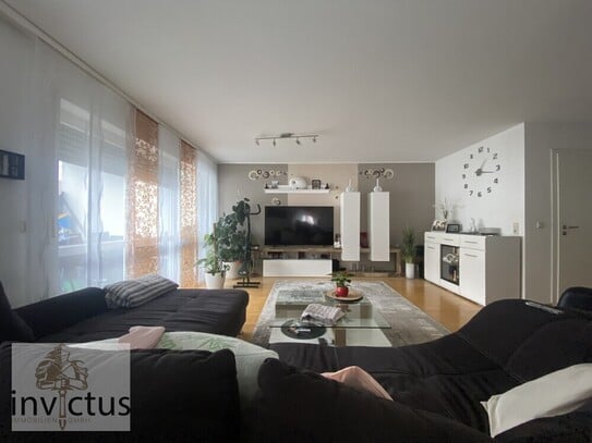 Rottweil - Charmante Stadtwohnung: Lichtdurchflutetes 3,5-Zimmer-Apartment mit Balkon und TG-Stellplatz!