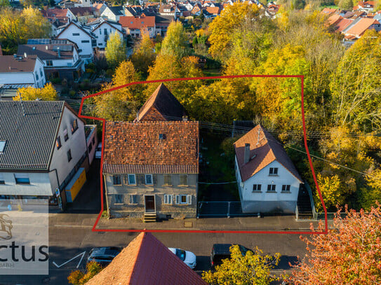 Heilbronn - Sanierung oder Abriss Neubau - hier entscheiden Sie! Zentral gelegenes Grundstück in Biberach.