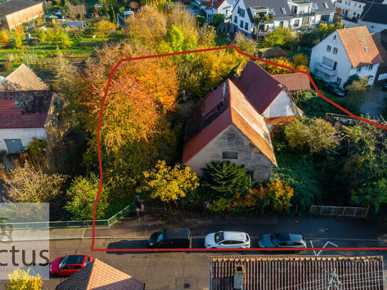 Heilbronn - Ehemaliger Bauernhof wartet auf neue Ideen - Ein Fundament für Ihre Zukunftspläne in Biberach